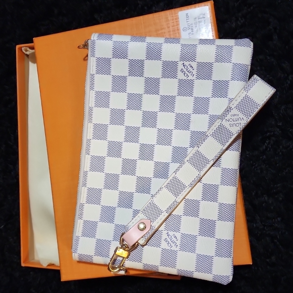 Louis Vuitton wrislet